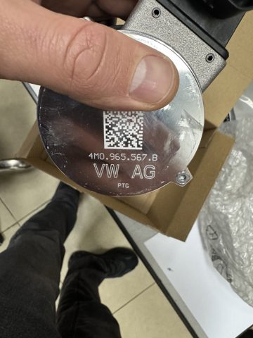 4M0965567C VAG Bomba de agua eléctrica auxiliar