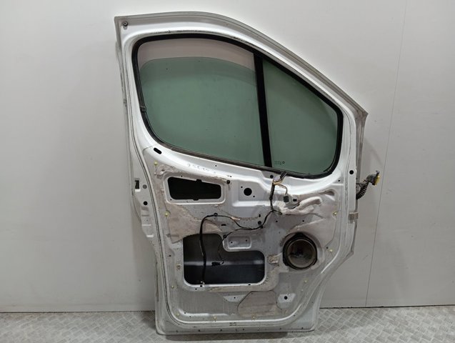 Puerta delantera para Nissan Primastar  X83