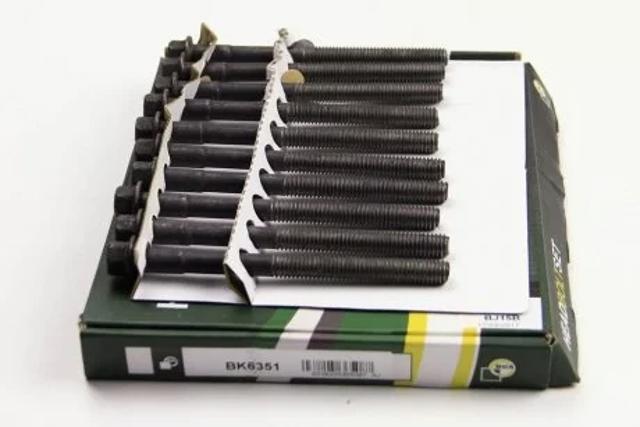 Juego tornillos culata BGA BK6351 precio, desde 18,45 EUR