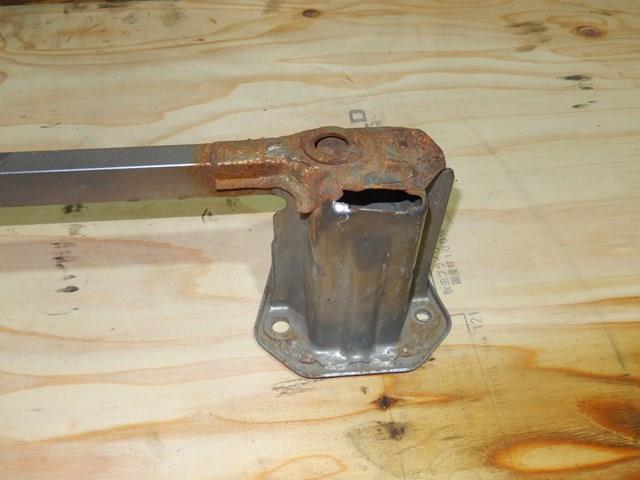57711YC0109P Subaru Refuerzo de parachoques trasero