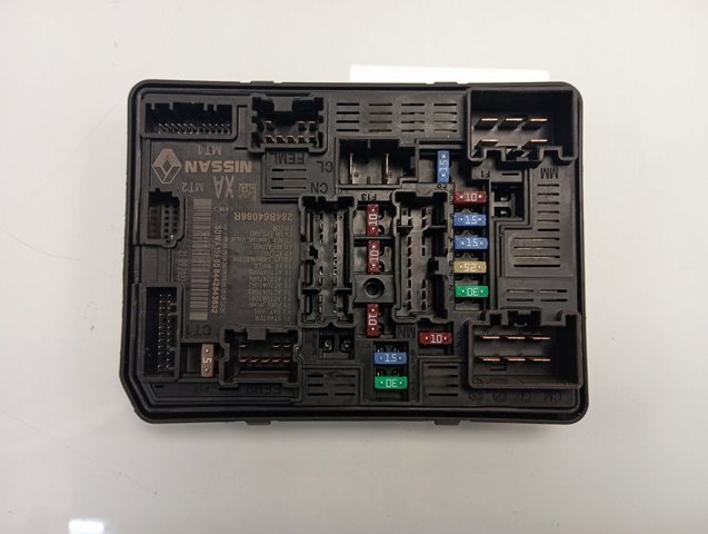 Caja fusibles Renault (RVI) 284B64086R precio, desde 182,95 EUR