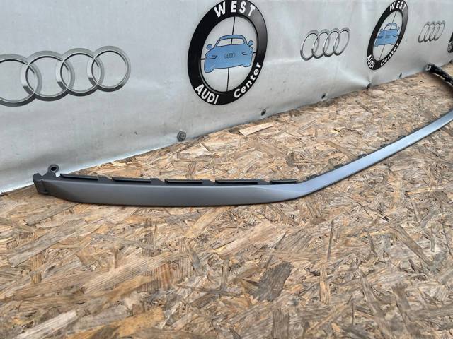 Moldura de parachoques delantero 4M0853245T94 VAG