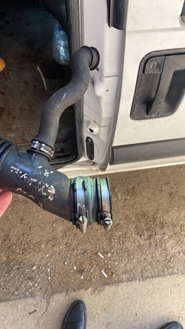 Comprar 7M519A673 Ford Manguito de aire del medidor de masa de aire