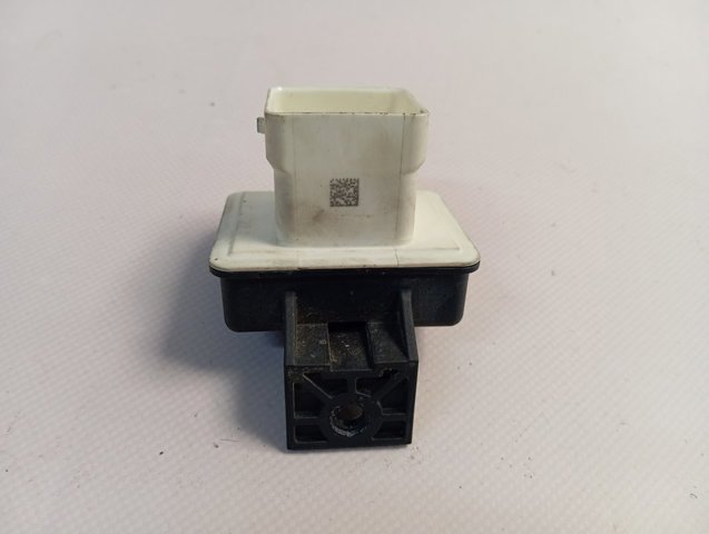Relé de los calentadores A6089000200 Renault (RVI)