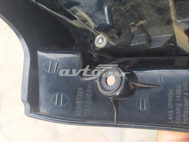22087813 Mitsubishi Piloto trasero izquierdo