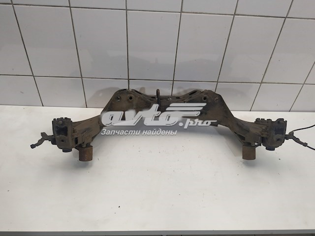 5120605061 Toyota subchasis trasero soporte motor