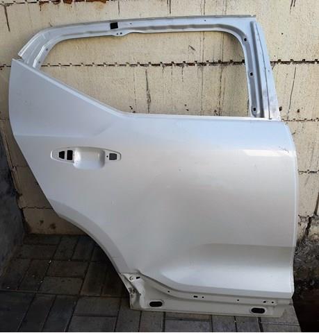 Puerta trasera derecha Volvo 32399015 precio, desde 680,35 EUR