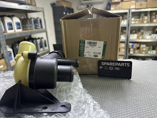 LR062085 Land Rover Caja del termostato