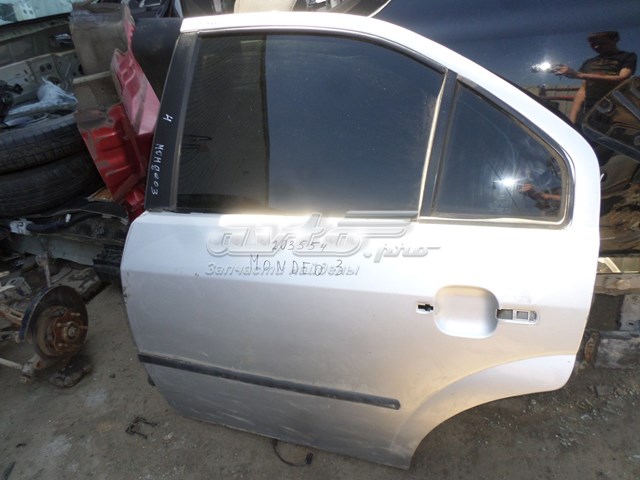 1446442 Ford puerta trasera izquierda