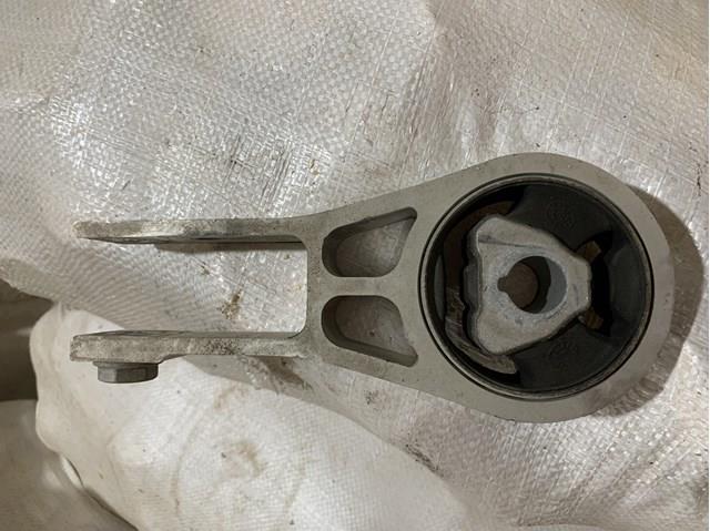 Taco de motor trasero Chrysler P68253029AC