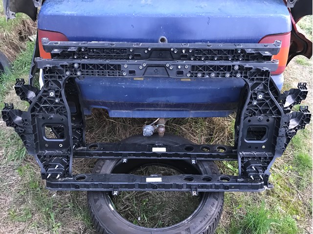 Soporte de radiador 64101R2000 Hyundai/Kia