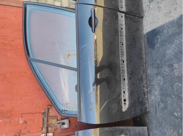  Puerta delantera izquierda Renault Scenic 2