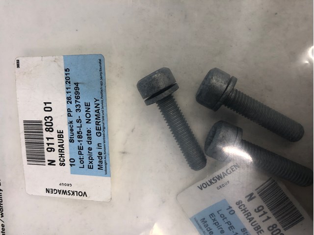 Tornillo de rueda dentada, bomba inyección Volkswagen Caddy 4 (SAB, SAJ)