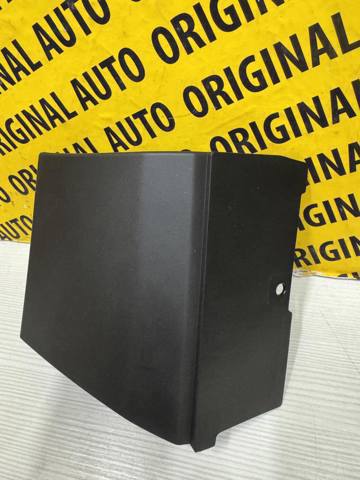 D10E51PJ0C Mazda Moldura del guardabarros delantero derecho