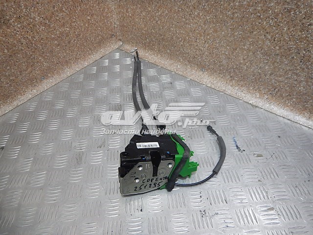 81320C5010 Hyundai/Kia cerradura de puerta delantera derecha