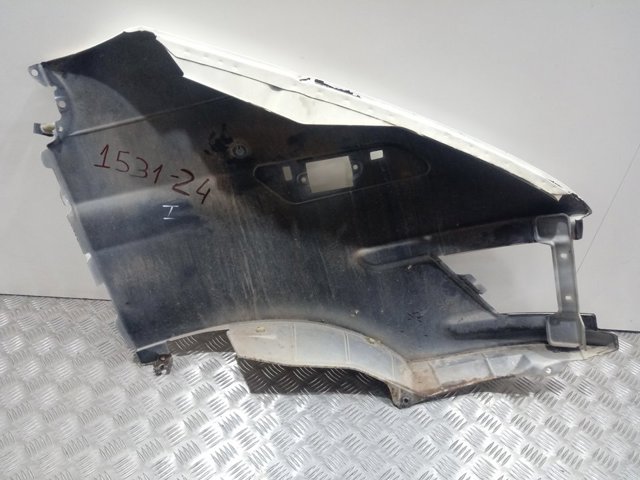 Aleta delantera izquierda Iveco 99489805 precio, desde 115,09 EUR
