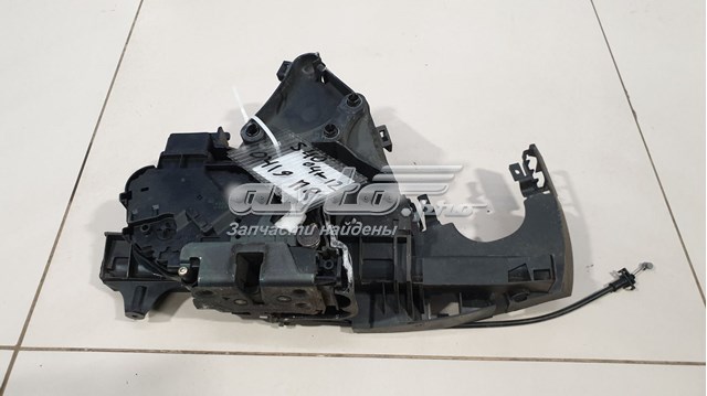 30753663 Volvo cerradura de puerta delantera derecha