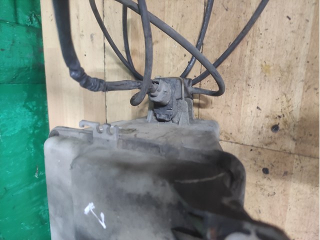 Depósito de limpiaparabrisas 9861026000 Hyundai/Kia