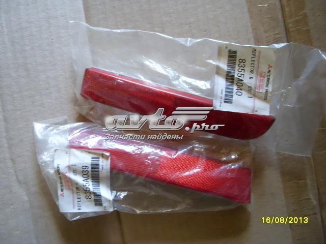 Reflector, parachoques trasero, derecho MITSUBISHI 8355A040