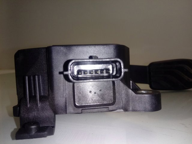  Pedal del acelerador Dacia Sandero 3