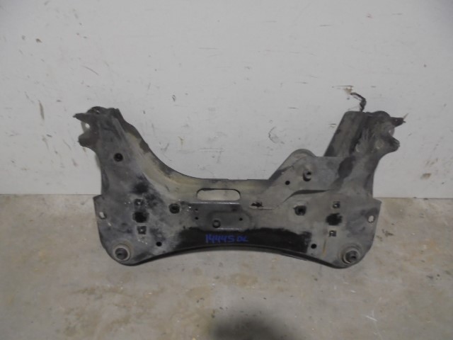 54400EM00A Nissan/Infiniti Cuna de motor