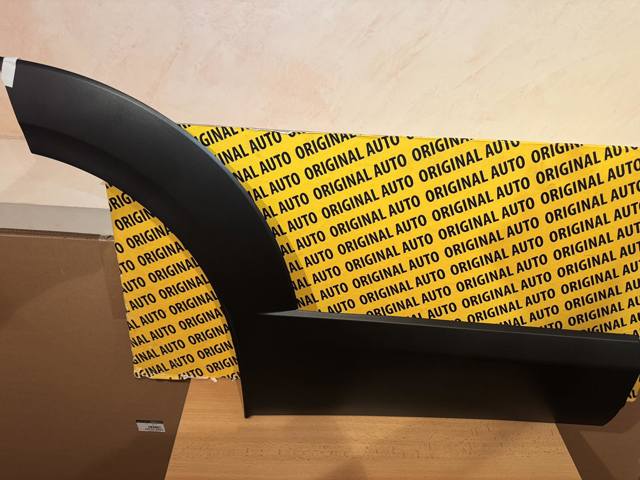 Moldura inferior de puerta trasera derecha Mazda DFR551RC0A precio, desde  EUR
